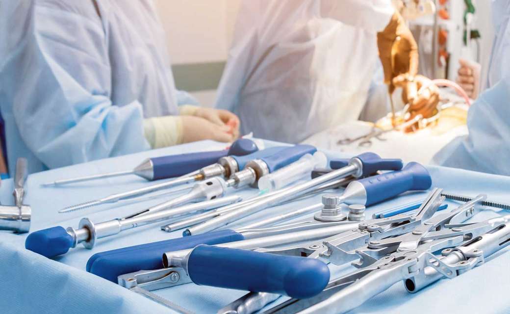 surgical tools that have rubber handles 